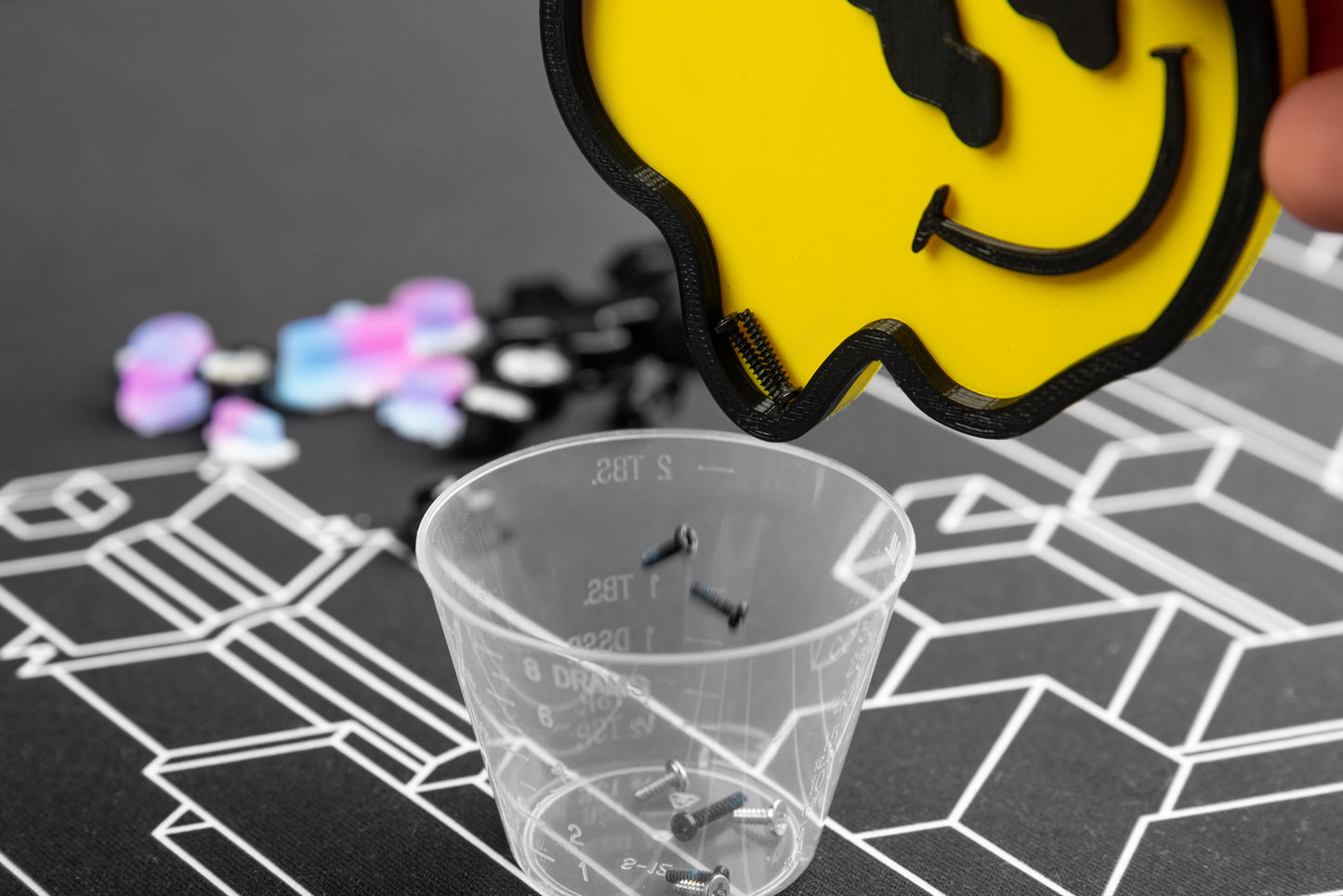Decky's ModMate: The Non-Slip Screw Tray for Steam Deck