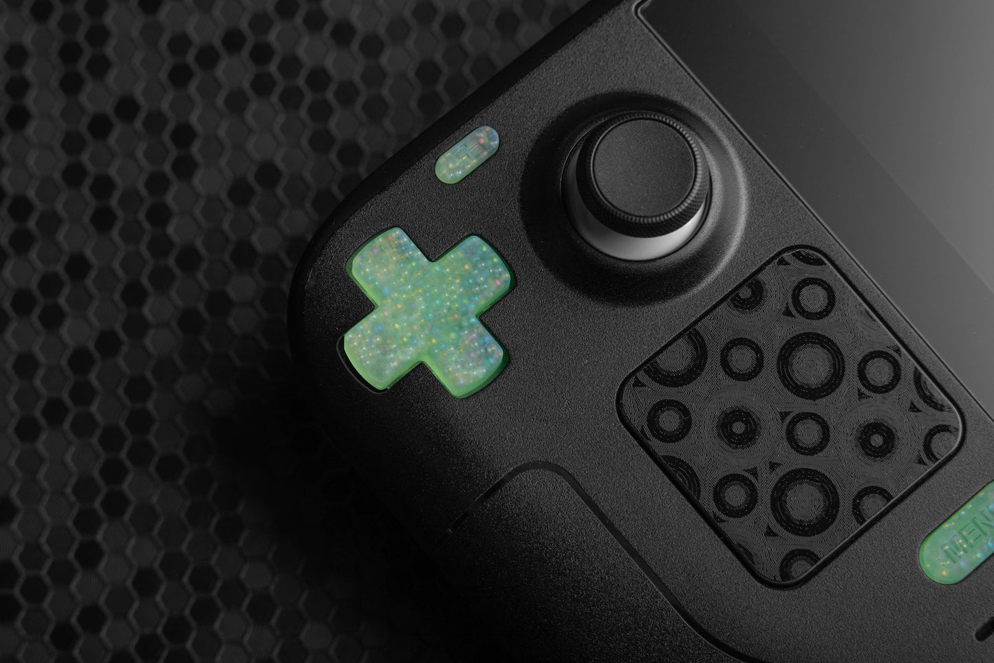 close up dpad alien themed on steam deck