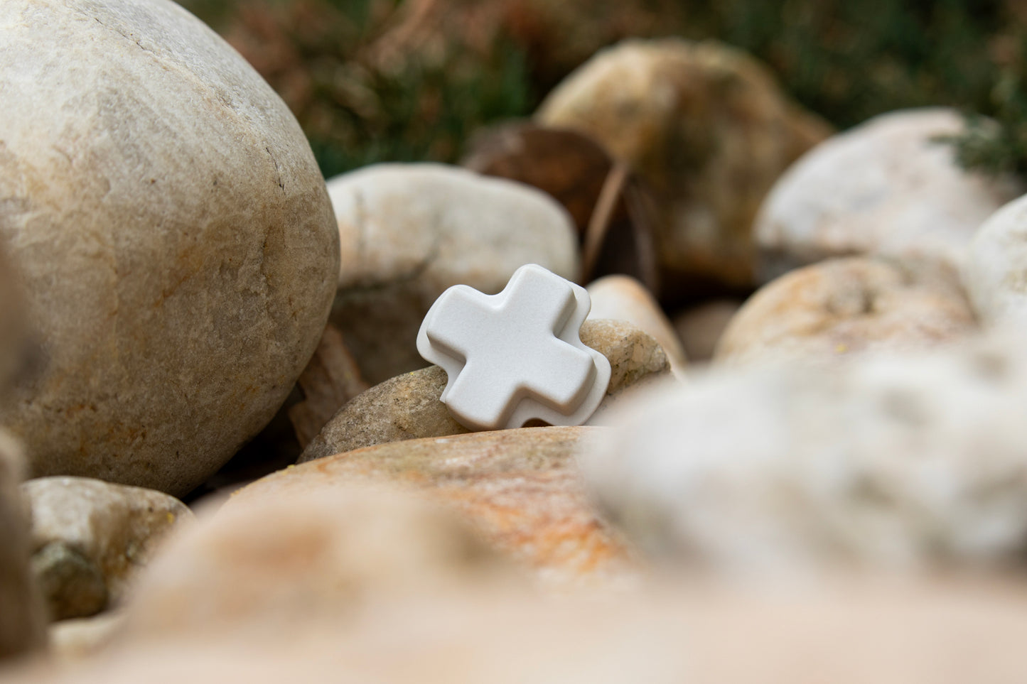 stone steam deck dpad sitting on rocks